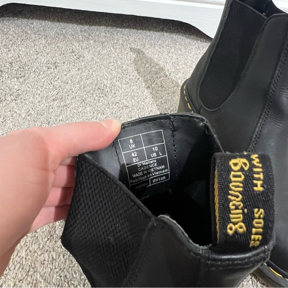 Dr. Martens 2976 Leather Chelsea Boots - Picture 9 of 9